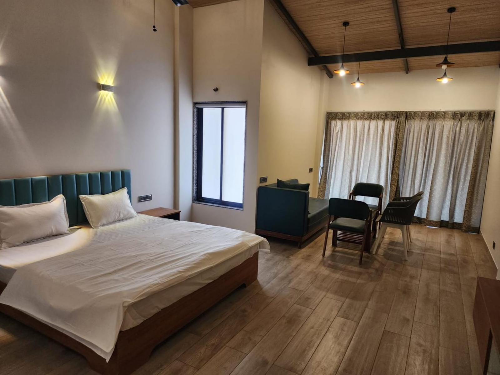 E&G Green Courts Resort At Koroli Hill Station 纳西克 外观 照片