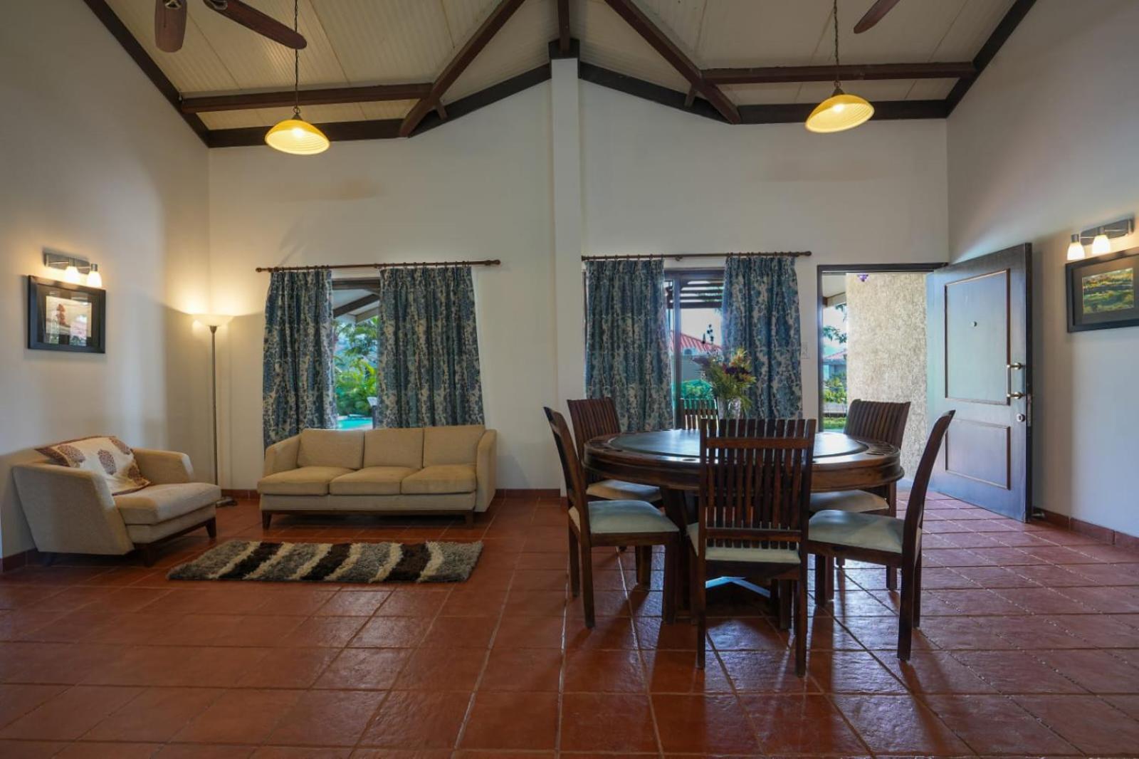 E&G Green Courts Resort At Koroli Hill Station 纳西克 外观 照片
