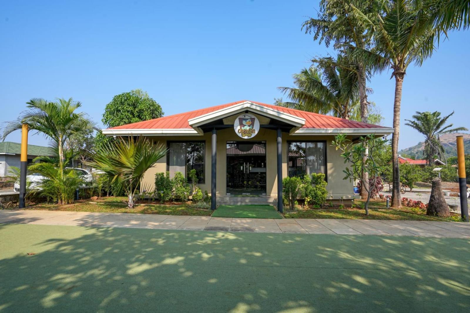 E&G Green Courts Resort At Koroli Hill Station 纳西克 外观 照片