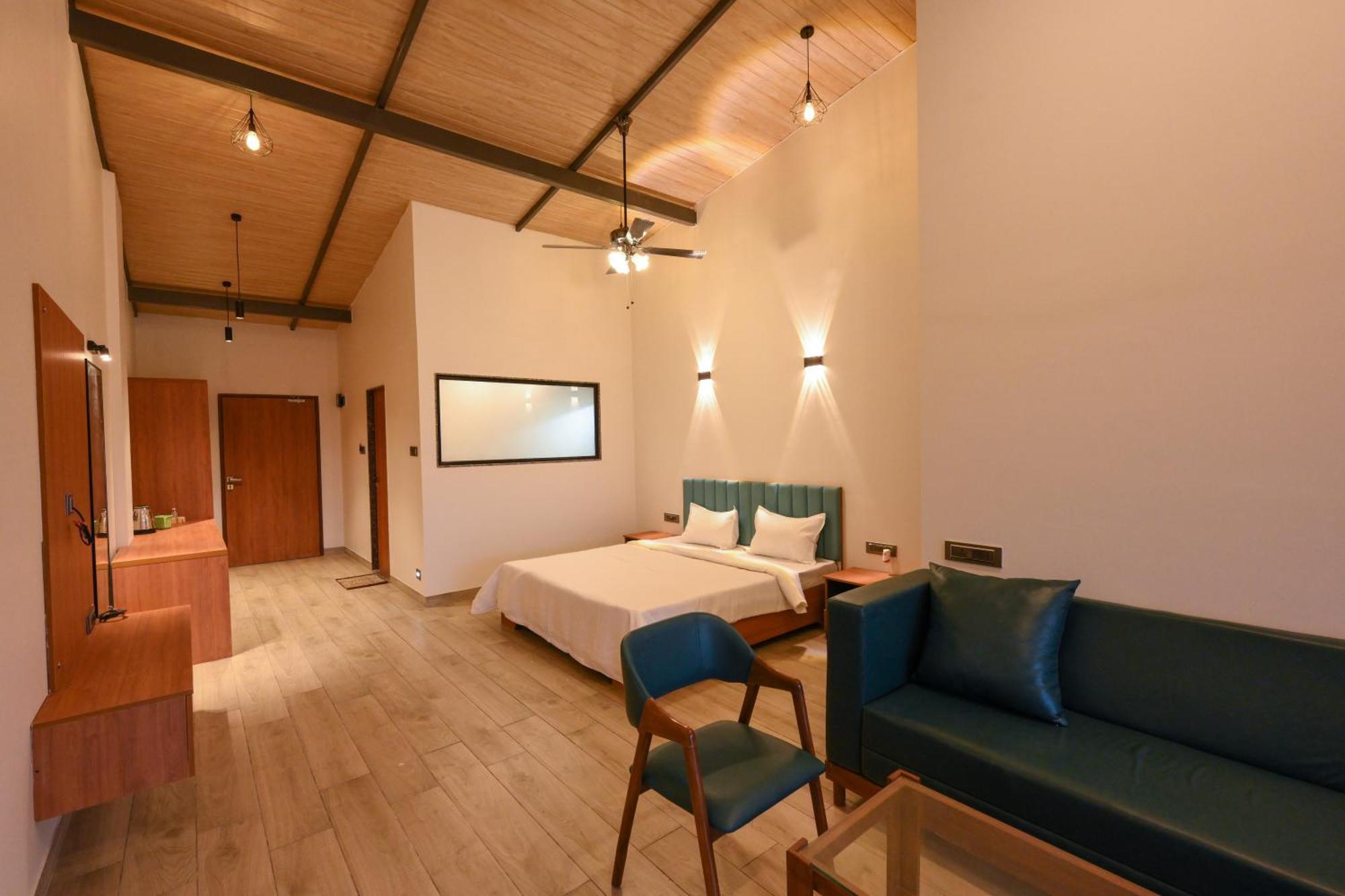 E&G Green Courts Resort At Koroli Hill Station 纳西克 外观 照片