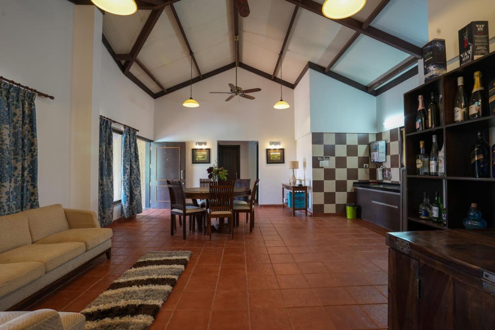 E&G Green Courts Resort At Koroli Hill Station 纳西克 外观 照片